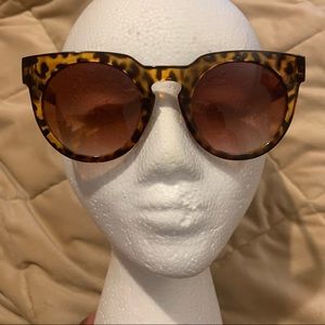 Brown/Black Tortoise Cat Eye Sunglasses